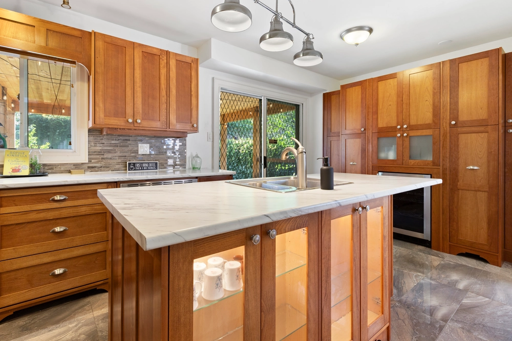 real estate photography toronto kitchen